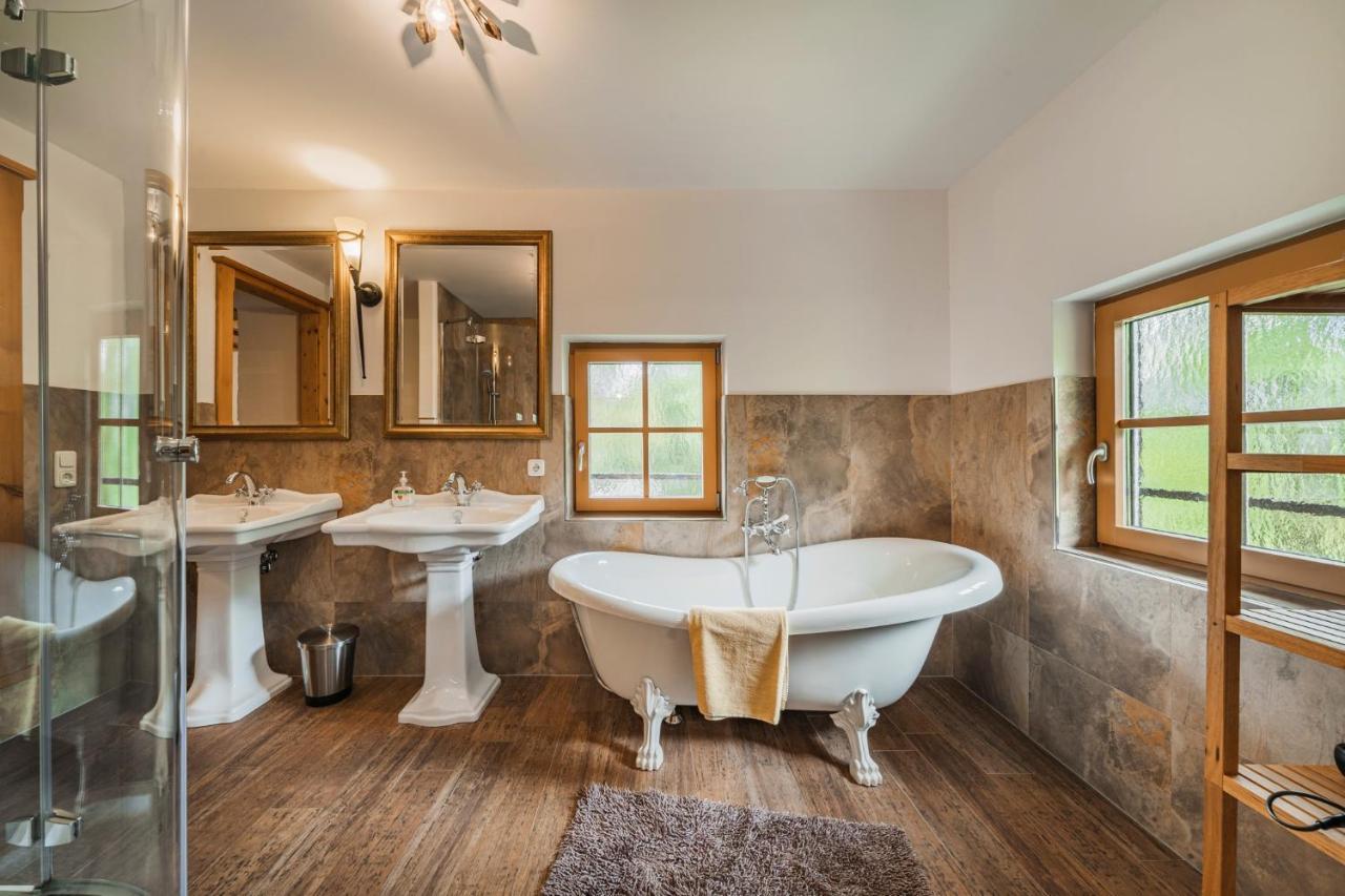 Ferienhaus Gut - Eisenlehen Villa Bad Goisern Luaran gambar